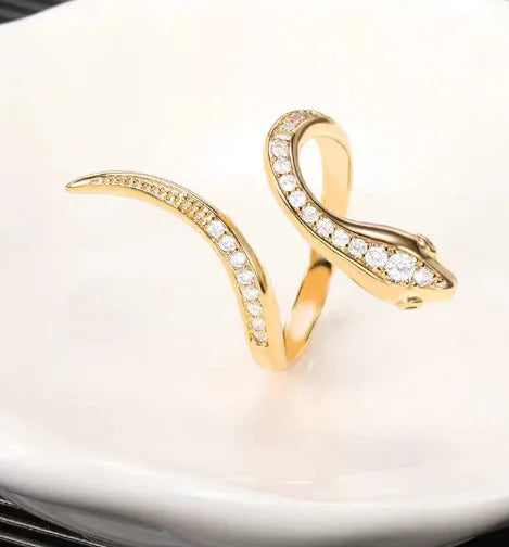 Versatile Zircon Simulated Snake Ring for Personal Style