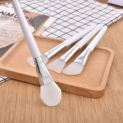 White Silicone Facial Mask Brush for Skin Care (1pc)