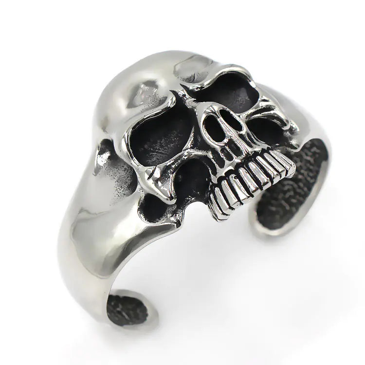 Retro Titanium Steel Men's Bracelet with Skull Design