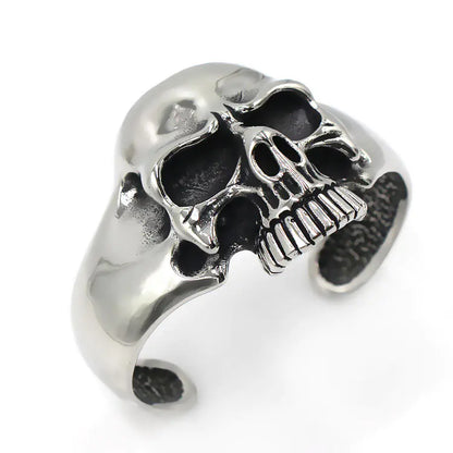 Retro Titanium Steel Men's Bracelet with Skull Design